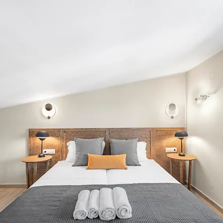 Stone & Sea Nydri (Lefkada)