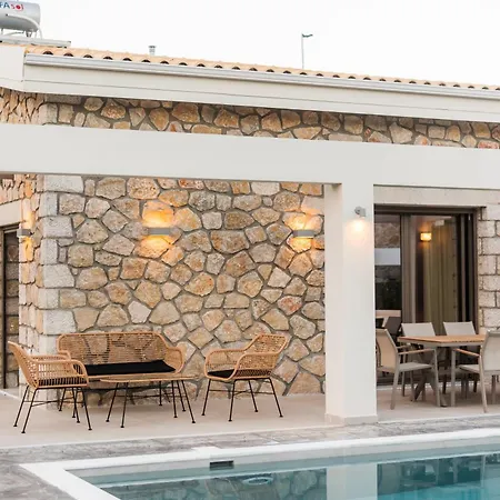 Villa Stone & Sea Nydri (Lefkada)