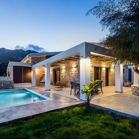 Stone & Sea Villa Nydri (Lefkada)