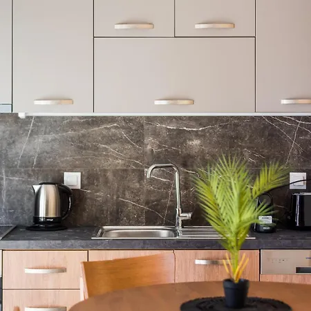 וילה Stone & Sea *