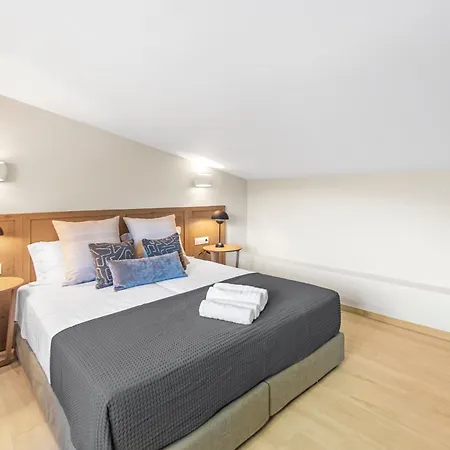 וילה Stone & Sea נידרי